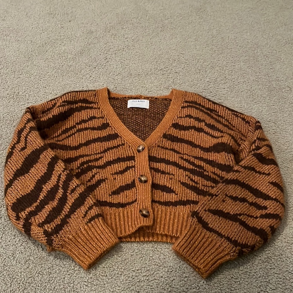 old navy tiger print sweater, size girls large